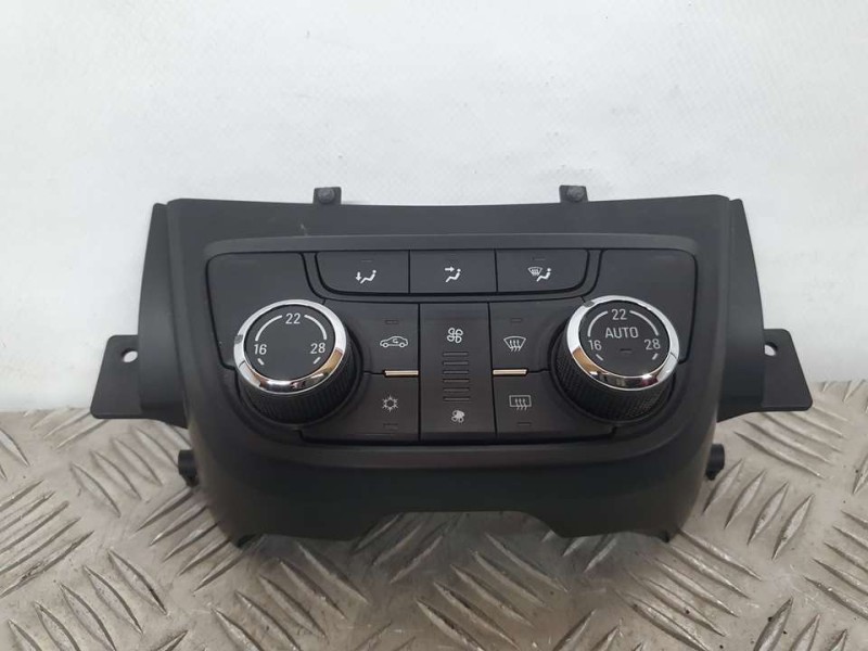 Recambio de mando climatizador para opel zafira tourer excellence referencia OEM IAM 13429880 A2C86870600 CONTINENTAL