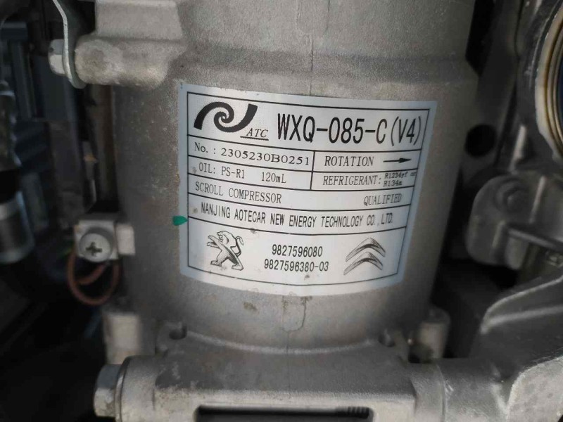 Recambio de compresor aire acondicionado para opel corsa f gs referencia OEM IAM 9827596080  