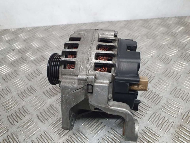 Recambio de alternador para volkswagen passat berlina (3b3) comfortline referencia OEM IAM 06B903016D 254225B VALEO