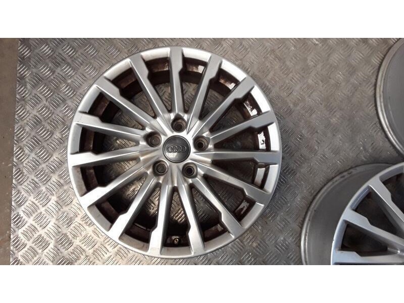 Recambio de juego llantas aluminio para audi q2 (gab) 3.0 tfsi desing referencia OEM IAM 7X17 5 TORN ET45 ALUMINIO ROZADAS