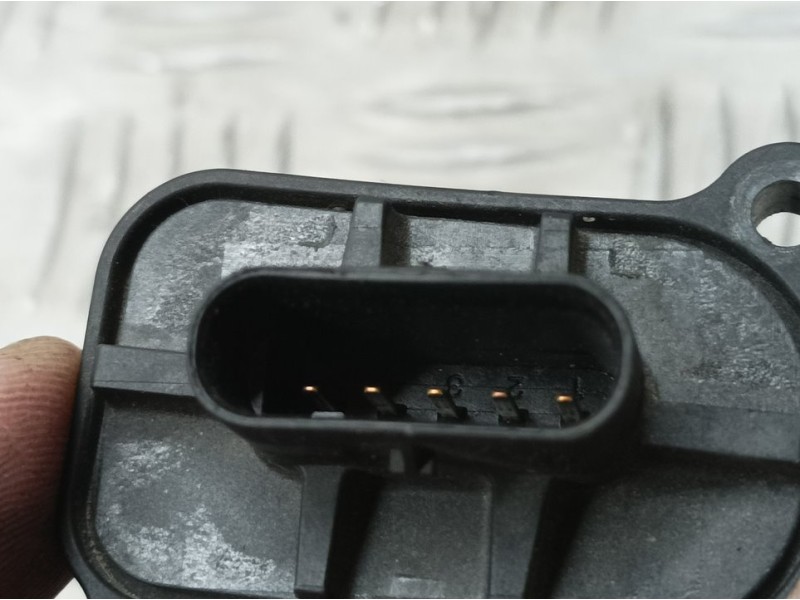 Recambio de caudalimetro para bmw serie 1 lim. (f20) 116d referencia OEM IAM 8506408 0281006092 BOSCH