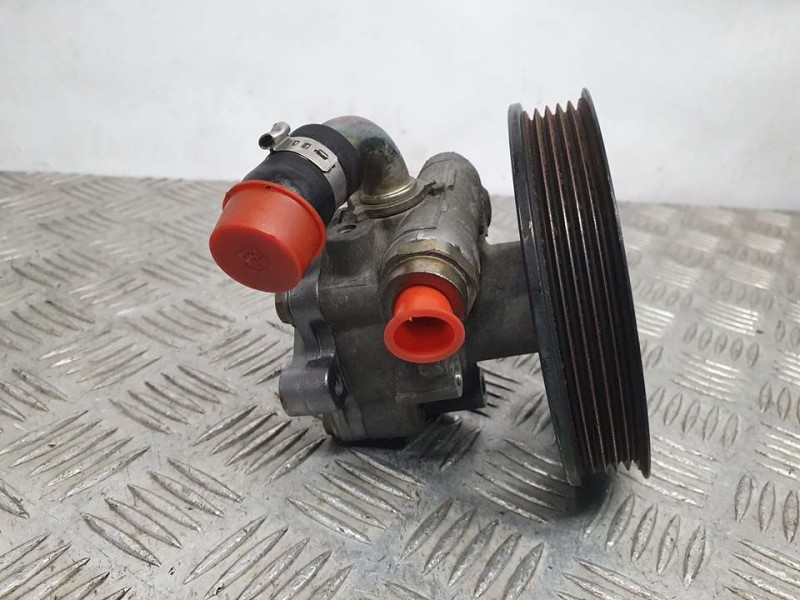 Recambio de bomba direccion para volkswagen passat berlina (3b3) comfortline referencia OEM IAM 8D0145156L  