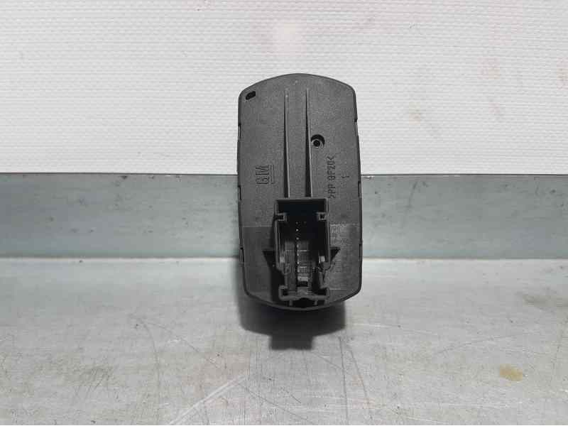 Recambio de mando elevalunas delantero izquierdo para opel corsa e van 1.3 cdti referencia OEM IAM 13430017  