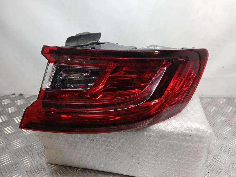 Recambio de piloto trasero derecho para renault megane iv berlina 5p limited referencia OEM IAM 265509578R VALEO 90071603