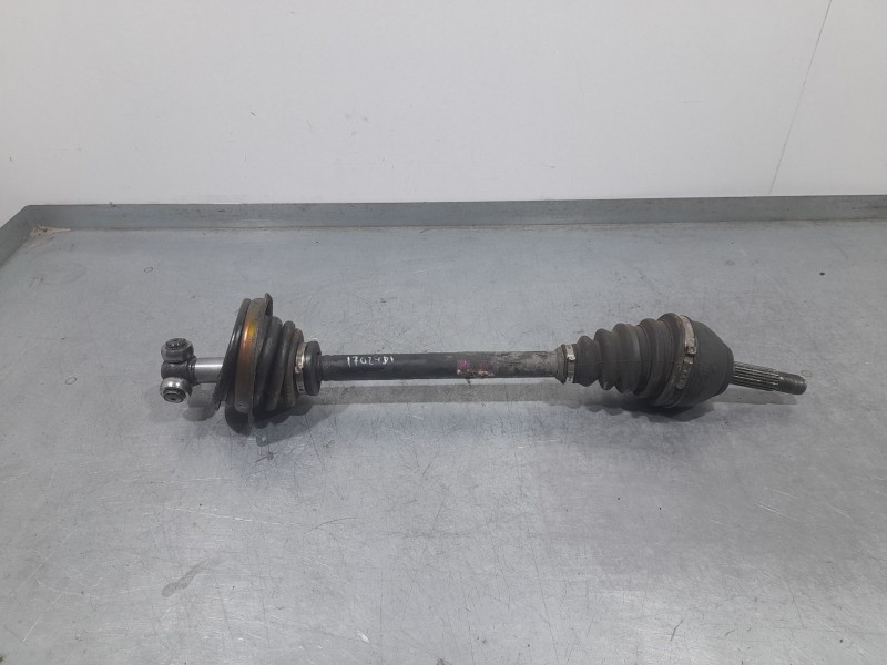 Recambio de transmision delantera izquierda para renault 19 ii chamade (l53_) 1.4 referencia OEM IAM 7700748698  