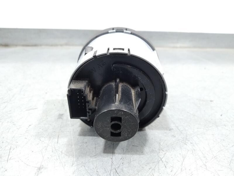 Recambio de mando luces para skoda fabia combi active referencia OEM IAM 10095089 5e0941431e 