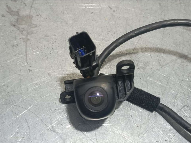 Recambio de camara vision trasera para hyundai kona essence 2wd referencia OEM IAM 95760J9000 17K010437 MOBIS