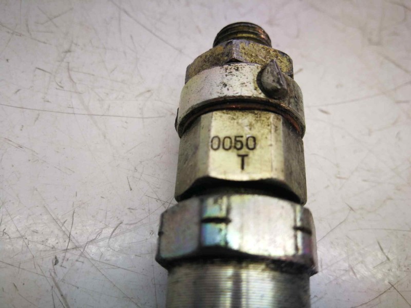 Recambio de inyector para nissan terrano/terrano.ii (r20) 2.7 turbodiesel referencia OEM IAM 0050T  ZEXEL