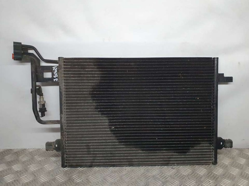 Recambio de condensador / radiador aire acondicionado para volkswagen passat berlina (3b3) comfortline referencia OEM IAM 3B0260