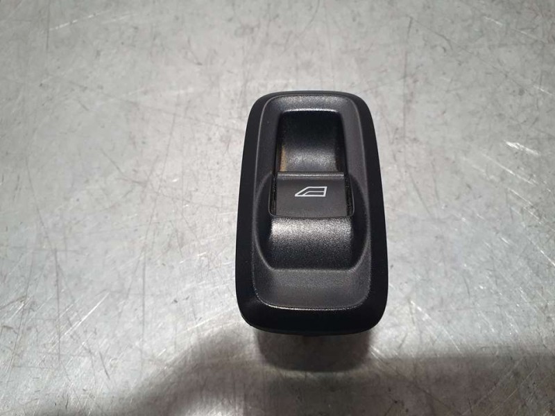 Recambio de mando elevalunas delantero derecho para ford fiesta (cb1) trend referencia OEM IAM 8A6T14529AB  