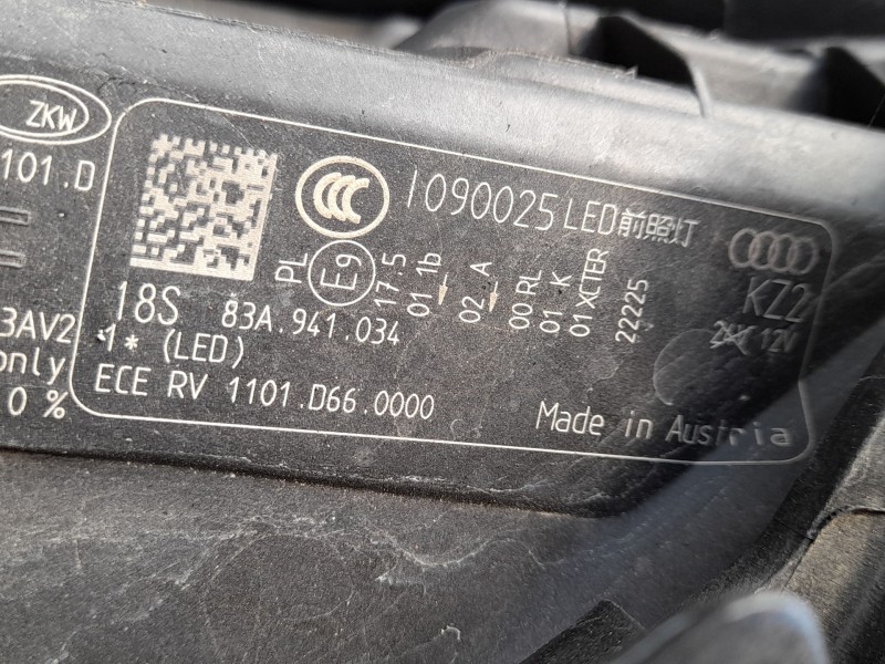 Recambio de faro derecho para audi q3 sportback (f3n) 45 tfsi e referencia OEM IAM 83A941034 LED 