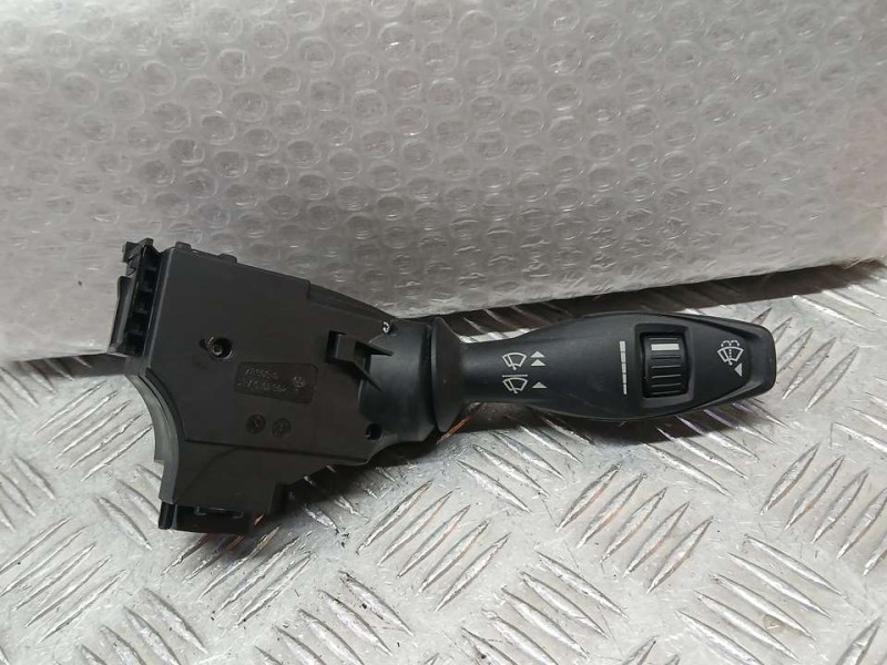 Recambio de mando limpia para ford fiesta (cb1) trend referencia OEM IAM 8A6T17A553AC  