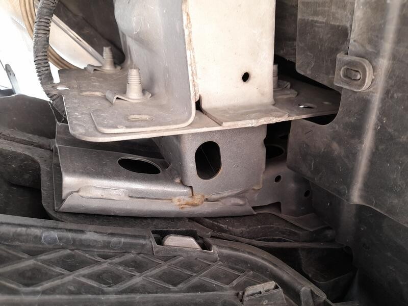 Recambio de refuerzo paragolpes delantero para jaguar xf i (x250) 2.7 d referencia OEM IAM C2Z4959  