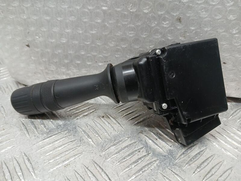 Recambio de mando limpia para toyota auris active referencia OEM IAM 0267017f858  