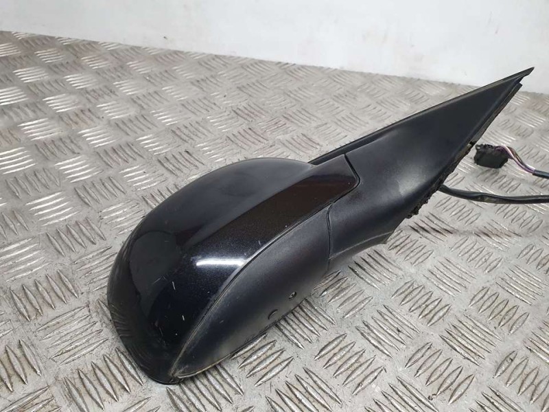 Recambio de retrovisor derecho para volkswagen passat berlina (3b3) comfortline referencia OEM IAM 3B0857934  ELÉCTRICO 5 CABLES