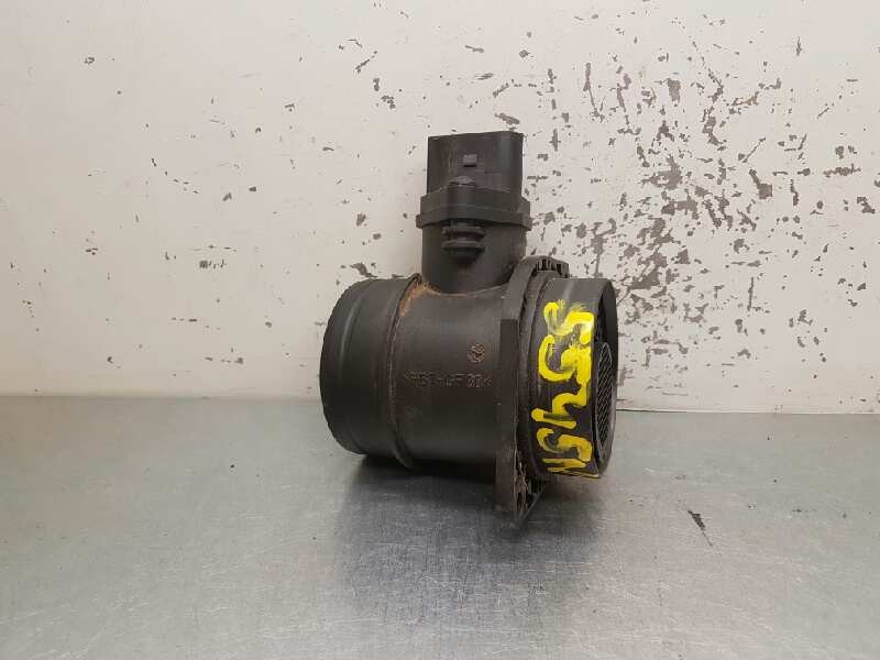 Recambio de caudalimetro para volkswagen polo (9n3) advance referencia OEM IAM 038906461B 0281002531 BOSCH