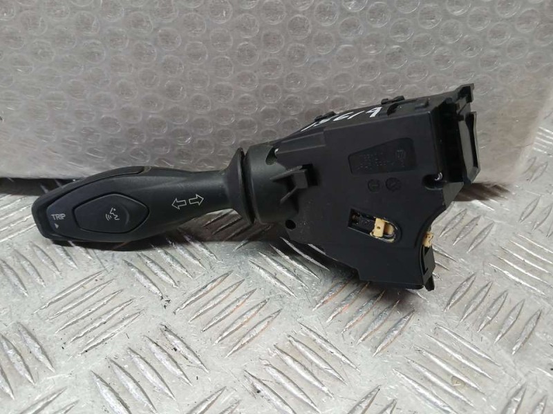 Recambio de mando intermitentes para ford fiesta (cb1) trend referencia OEM IAM 8A6T13335CC  