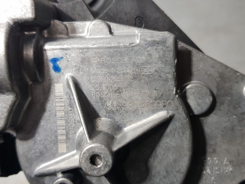 Recambio de motor limpia trasero para citroën c3 business referencia OEM IAM 9811259980 0390205112 BOSCH
