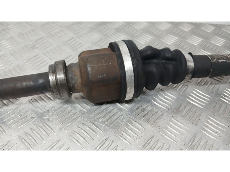 Recambio de transmision delantera derecha para citroën c4 grand picasso i (ua_) 1.6 hdi referencia OEM IAM 9637117880  