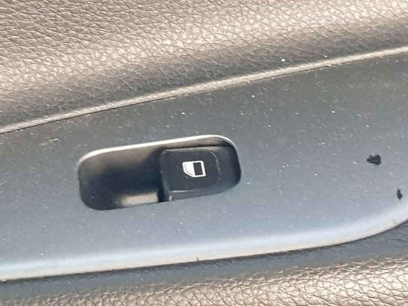 Recambio de mando elevalunas trasero derecho para kia rio (yb) gt line referencia OEM IAM 93576H8000  