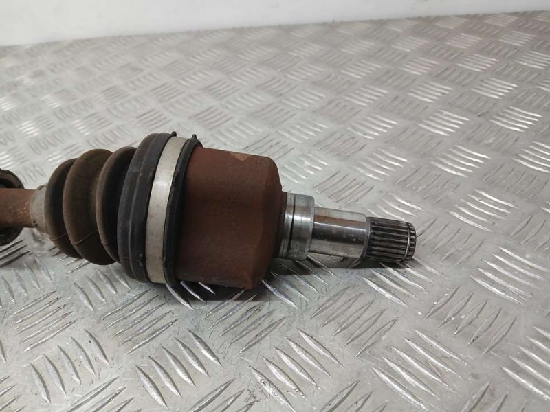 Recambio de transmision delantera izquierda para ford fiesta (cb1) trend referencia OEM IAM 8V513B437HA  