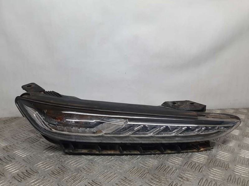 Recambio de piloto delantero derecho para hyundai kona essence 2wd referencia OEM IAM SIN REF  