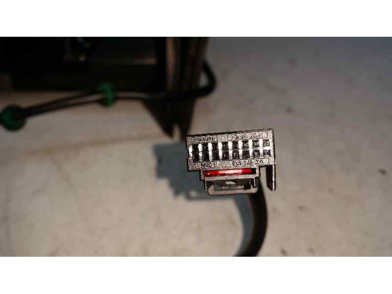 Recambio de retrovisor derecho para volkswagen golf v berlina (1k1) sportline referencia OEM IAM  7 CABLES ELECTRICO