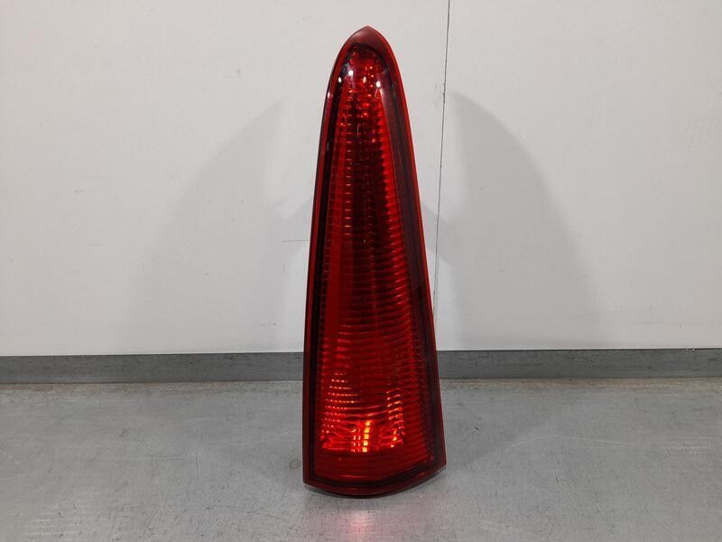 Recambio de piloto trasero derecho para renault kangoo / grand kangoo ii (kw0/1_) 1.5 dci 90 (kw05, kw08, kw0g, kw11) referencia