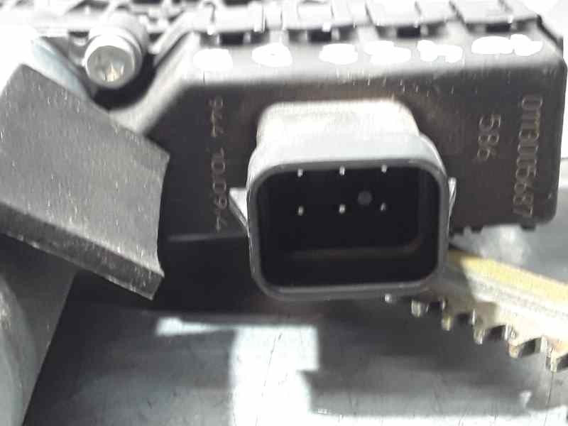 Recambio de elevalunas delantero derecho para opel astra gtc cosmo referencia OEM IAM  6 PINS ELECTRICO