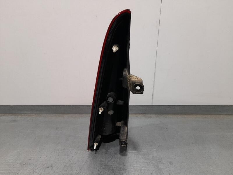 Recambio de piloto trasero derecho para renault kangoo / grand kangoo ii (kw0/1_) 1.5 dci 90 (kw05, kw08, kw0g, kw11) referencia