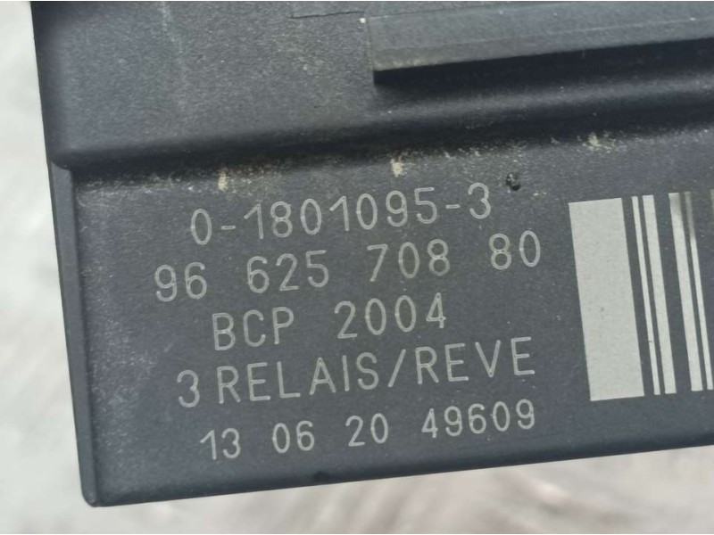 Recambio de caja precalentamiento para peugeot 308 active referencia OEM IAM 9662570880 018010953 