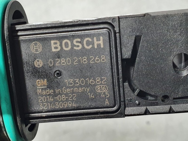 Recambio de caudalimetro para opel astra j lim. selective referencia OEM IAM 13301682 0280218268 BOSCH