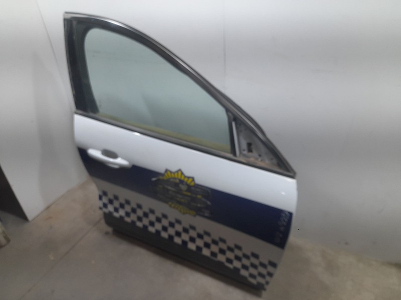 Recambio de puerta delantera derecha para ford kuga iii (dfk) 2.5 duratec plug-in-hybrid referencia OEM IAM 2830895 TOCADA 
