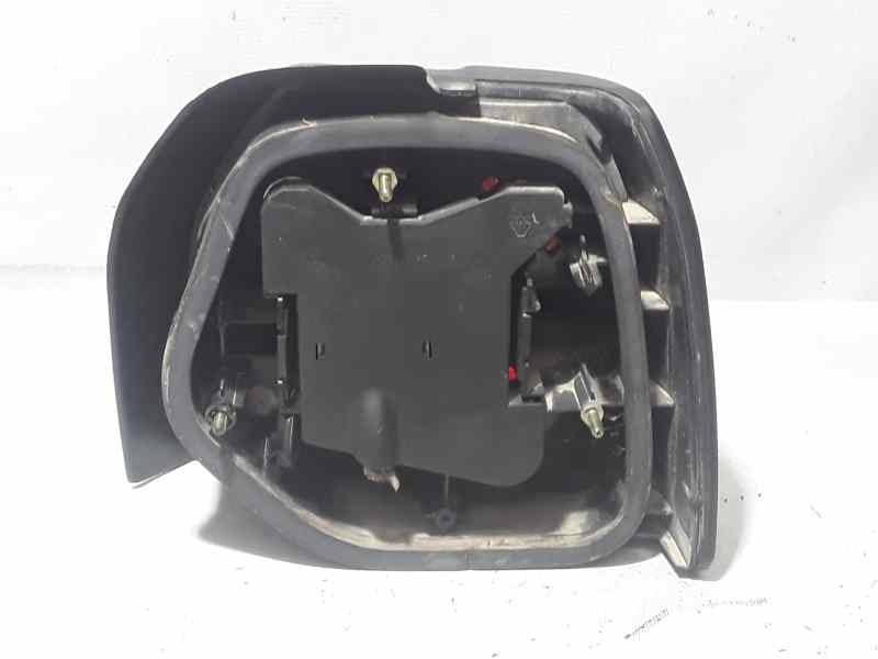 Recambio de piloto trasero izquierdo para renault 19 chamade gtd referencia OEM IAM   