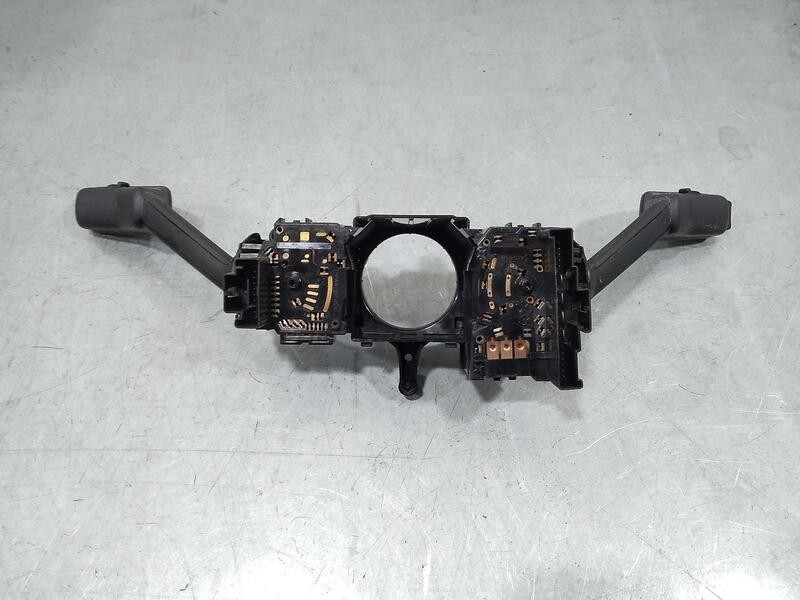 Recambio de mando luces y limpia para skoda fabia combi active referencia OEM IAM 6c0953501h  