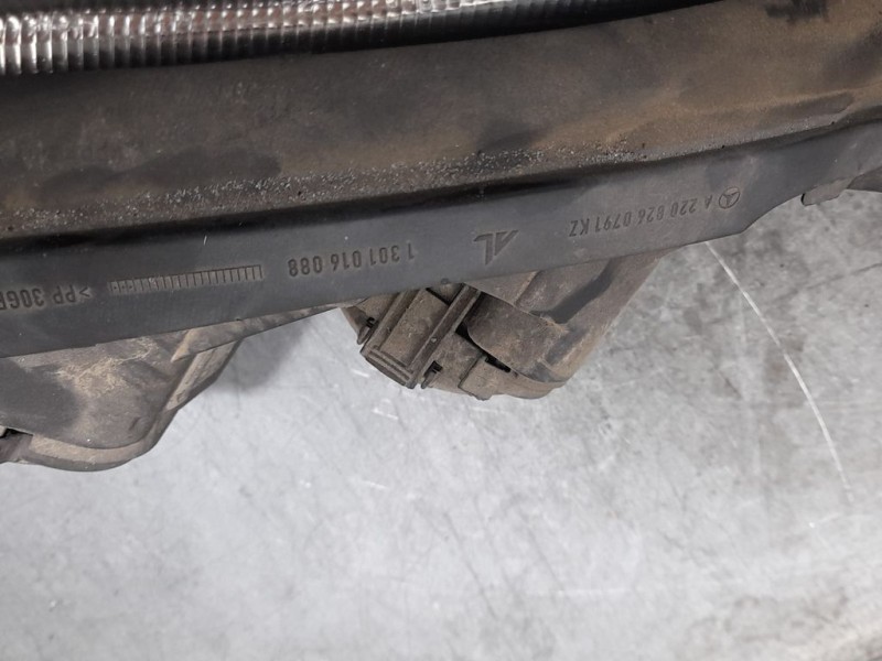 Recambio de faro izquierdo para mercedes-benz clase s (w220) berlina 320 cdi (220.025) referencia OEM IAM A2208260791KZ 13010160