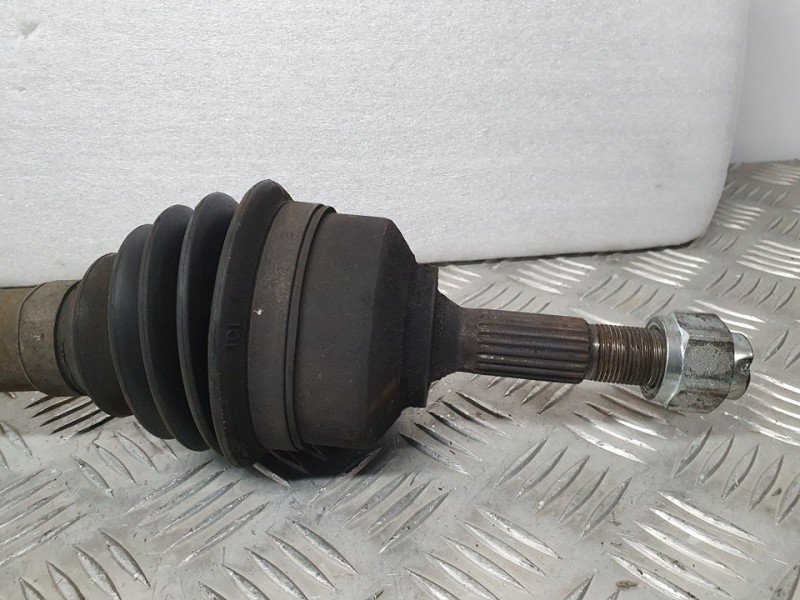 Recambio de transmision delantera derecha para peugeot 208 access referencia OEM IAM 9801611280  