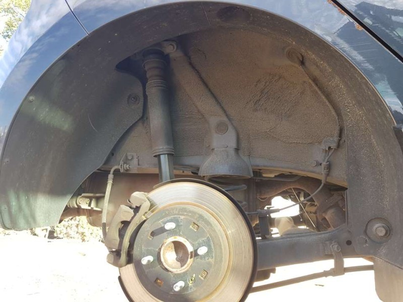 Recambio de plastico pase rueda tras. dch. para kia rio (yb) gt line referencia OEM IAM 86822H8300  