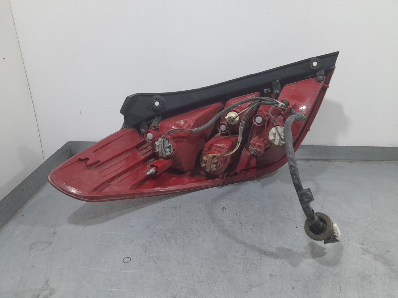 Recambio de piloto trasero derecho para hyundai i20 classic referencia OEM IAM 924201J000 HMC 924021J0