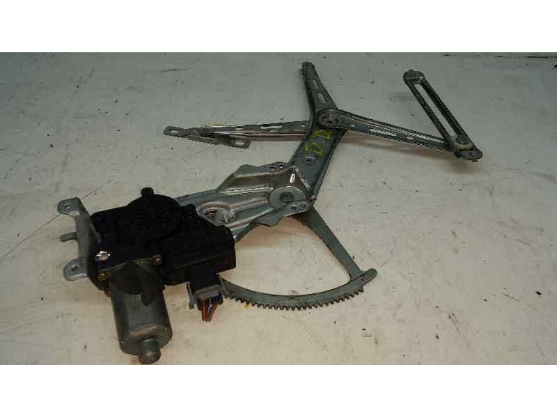 Recambio de elevalunas delantero derecho para opel zafira a elegance referencia OEM IAM  6 PINS ELECTRICO