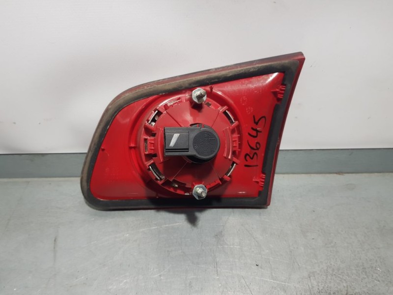 Recambio de piloto trasero izquierdo para volkswagen passat variant (3c5) advance referencia OEM IAM 3C9945093  