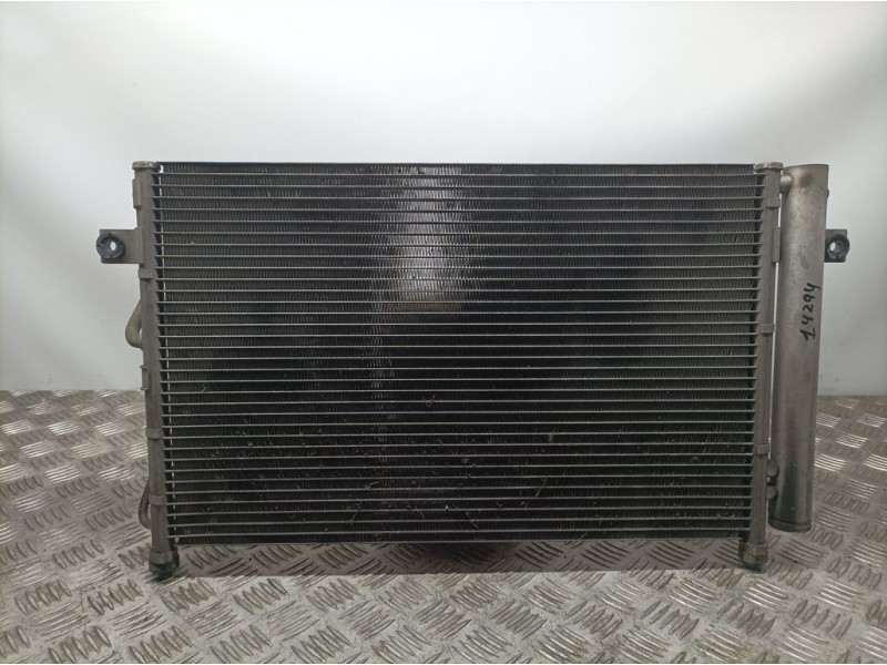 Recambio de condensador / radiador aire acondicionado para hyundai getz (tb) 1.1 básico referencia OEM IAM 976061C100  