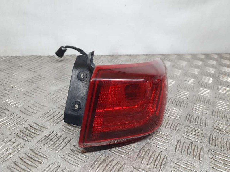 Recambio de piloto trasero derecho para hyundai kona essence 2wd referencia OEM IAM 92402J9000  EXTERIOR / LED