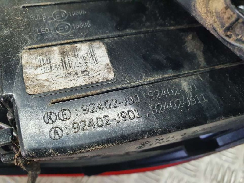 Recambio de piloto trasero derecho para hyundai kona essence 2wd referencia OEM IAM 92402J9000  EXTERIOR / LED