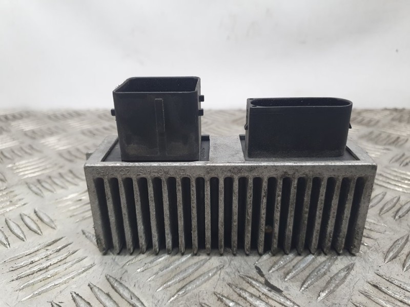 Recambio de caja precalentamiento para renault kangoo profesional referencia OEM IAM 271206395R  