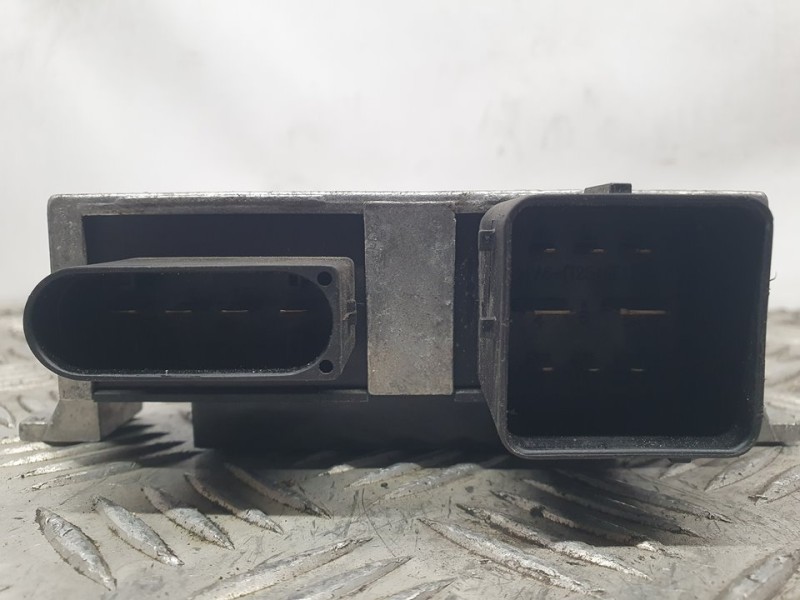 Recambio de caja precalentamiento para renault kangoo profesional referencia OEM IAM 271206395R  