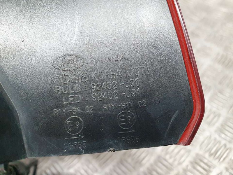 Recambio de piloto trasero derecho para hyundai kona essence 2wd referencia OEM IAM 92402J9000  EXTERIOR / LED