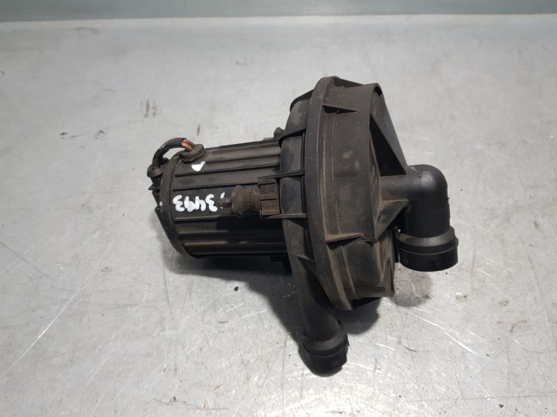 Recambio de valvula aire adicional para volkswagen golf v berlina (1k1) trendline referencia OEM IAM 06A959253B 72273803 PIERBUR