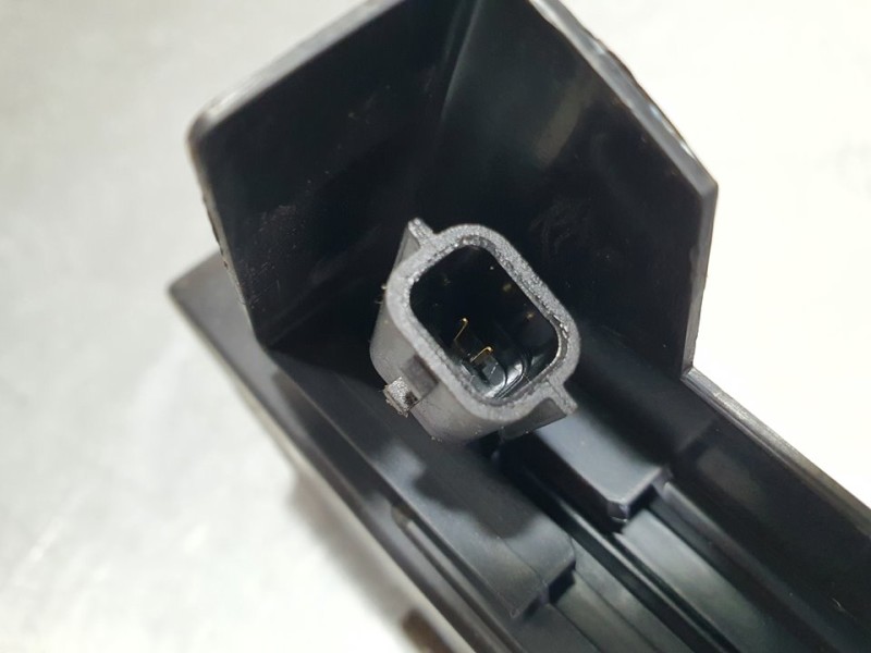 Recambio de cerradura puerta delantera izquierda para dacia sandero 1.0 tce 90 referencia OEM IAM 805035308R  2 PINES