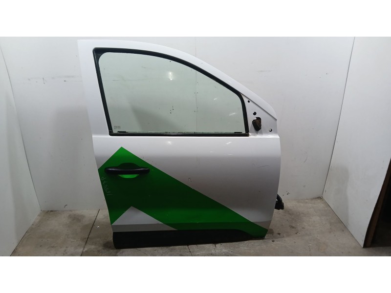 Recambio de puerta delantera derecha para renault express furgoneta/monovolumen 1.5 blue dci 75 (f6aa) referencia OEM IAM 801002